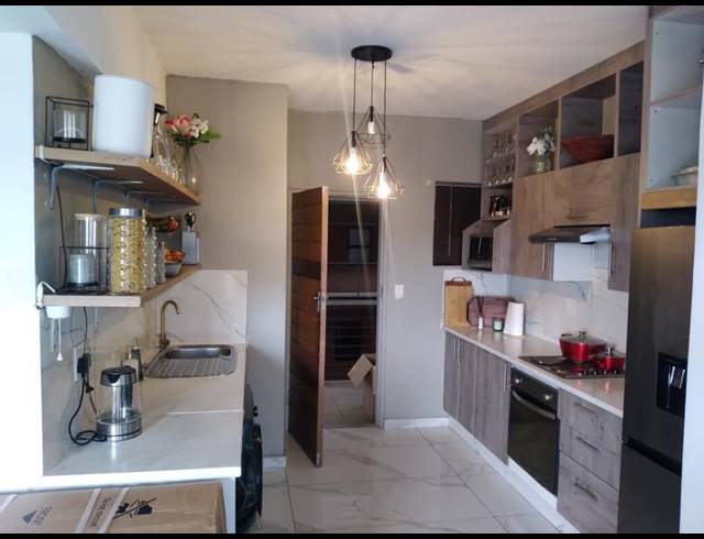 2 BEDROOM APARTMENT FOR SALE IN MILPARK